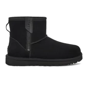 UGG Classic Mini Bailey Zip (Women) - Black