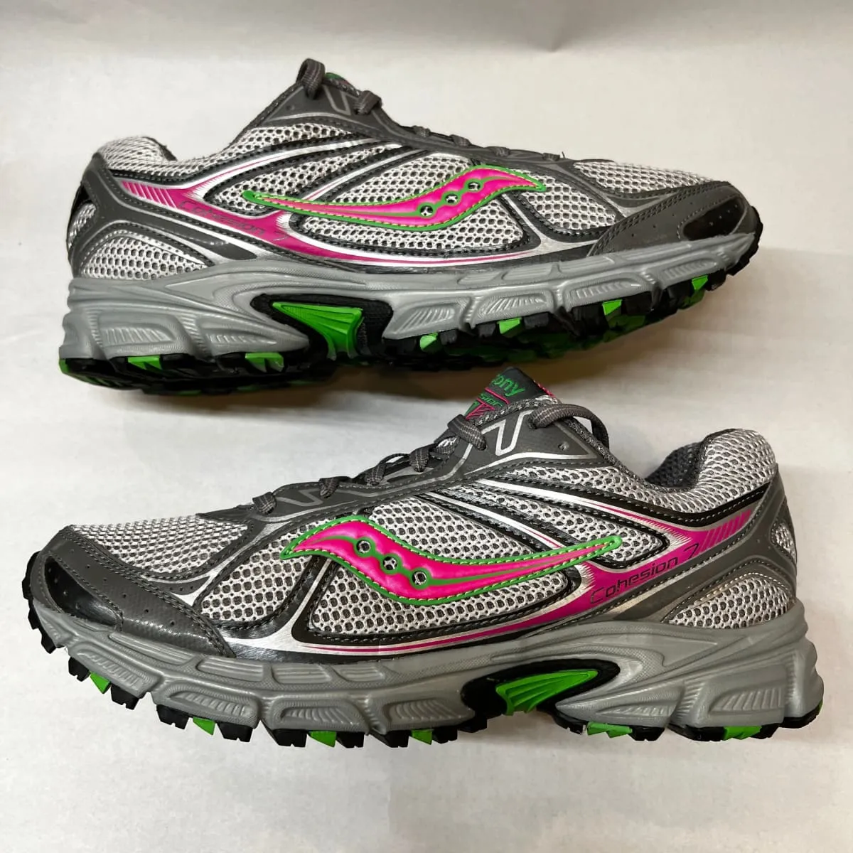 Women's Grid Cohesion TR7 Trail Running Grey/Green/Fuchsia Size 10M -Preowned